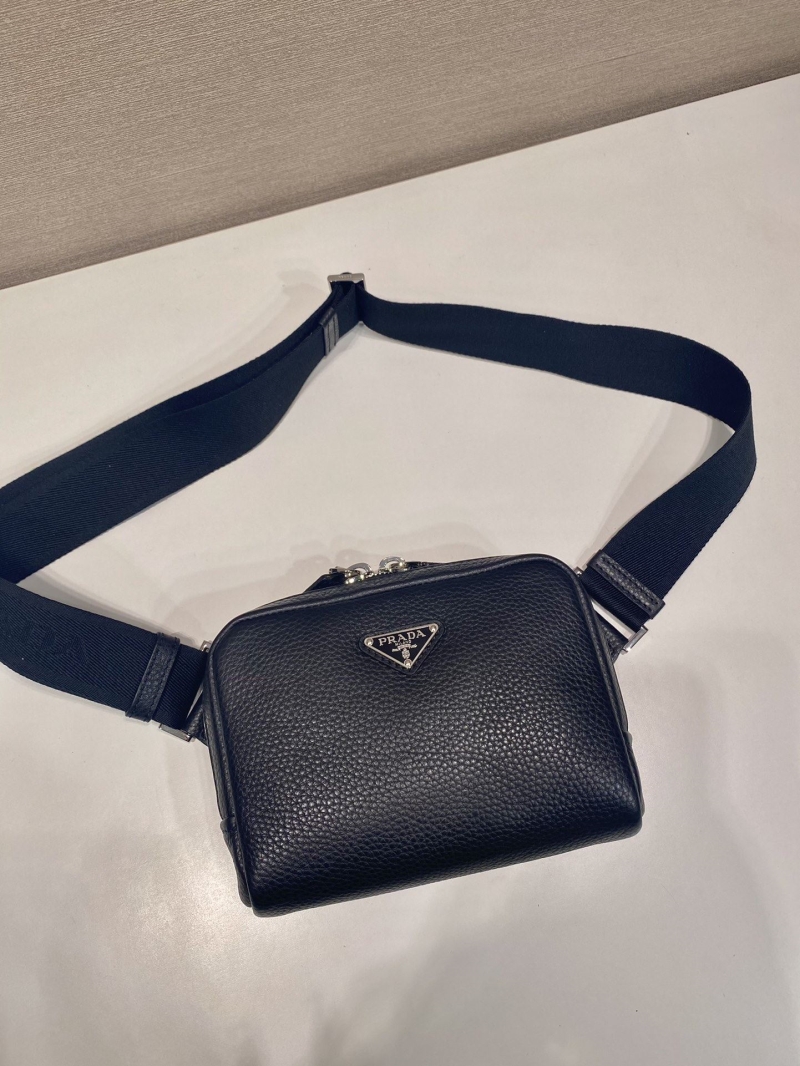 Pra*a waist chest packs